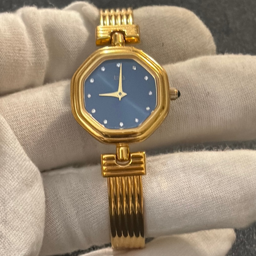 Vintage ESQUIRE Swiss quartz gold band Bracelet Watch